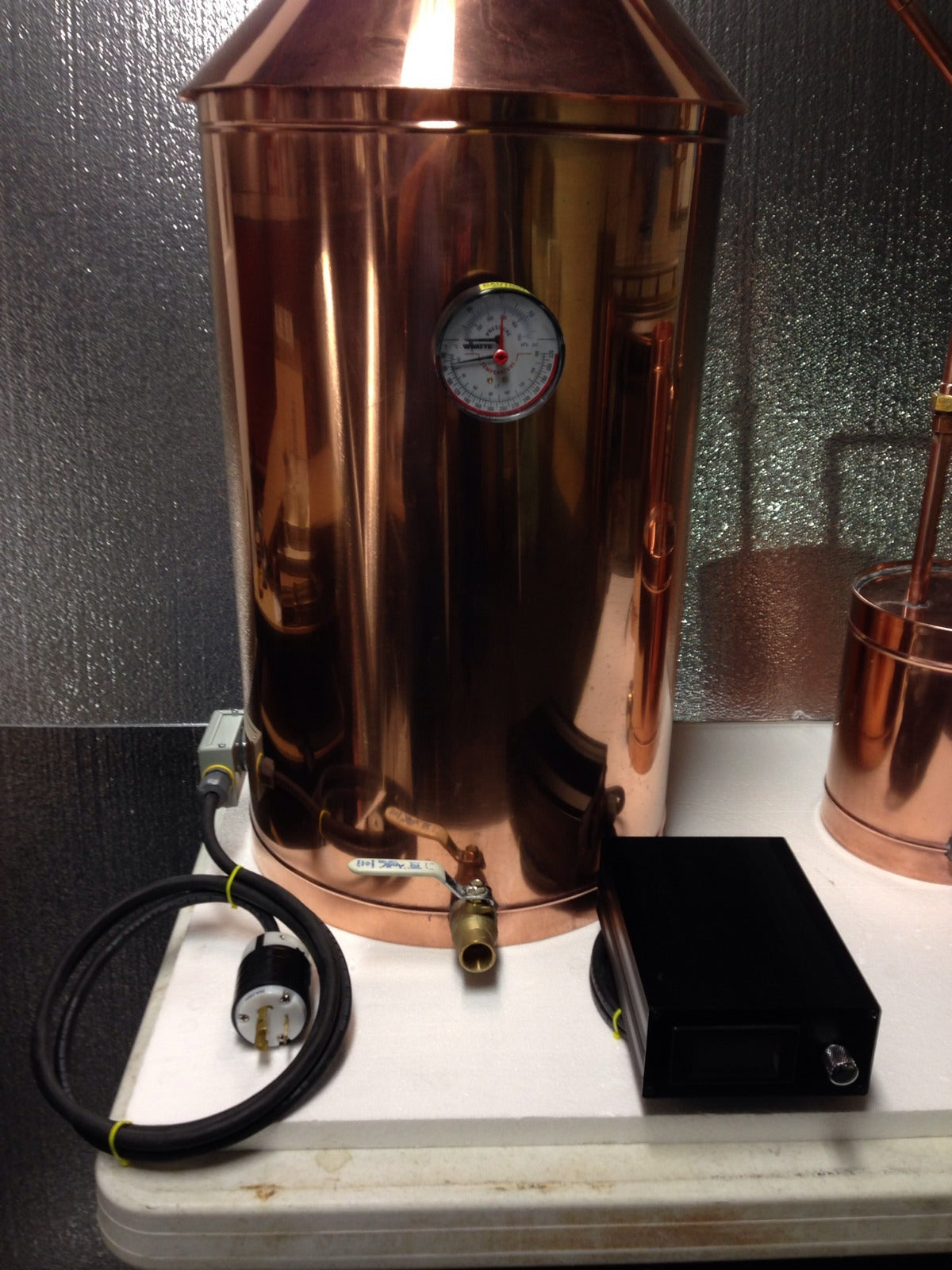 20 Gallon Electric Moonshine Still Copper Still 20 oz.Copper 220 Volt